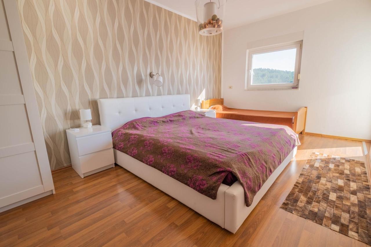 Apartman Ahel Ядраново Екстер'єр фото